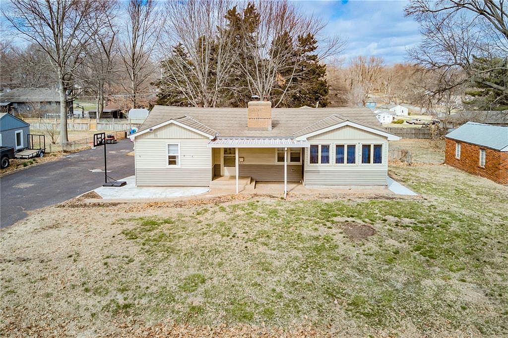 10900 E 66th St, Raytown, MO 64133 Zillow