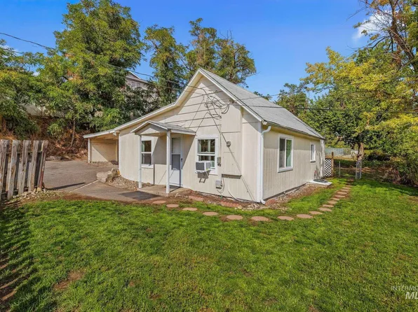 702 22nd Ave, Clarkston, WA 99403