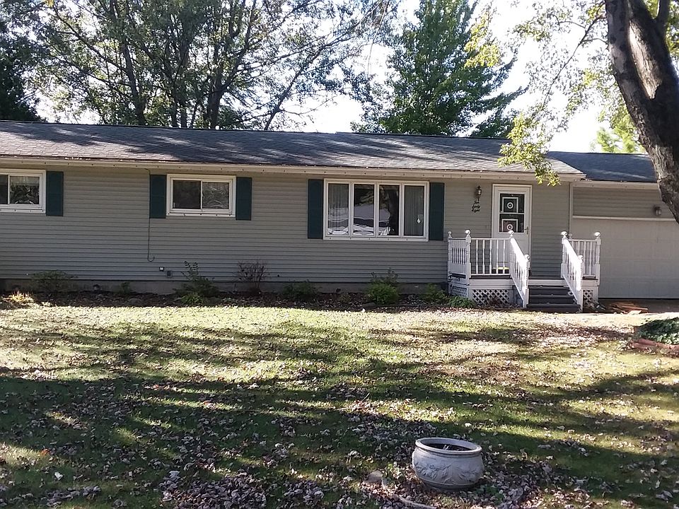 1st image of 1068 Plaza Dr