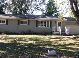 1068 Plaza Dr, Amherst, OH 44001