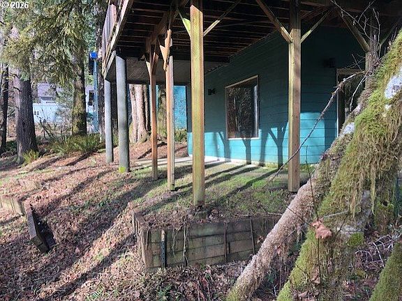 2nd image of 71257 Northshore Dr