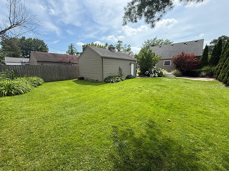 1846 Oakshire Ave — Photo 26