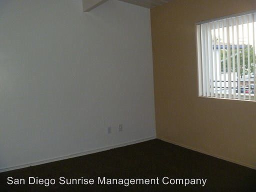 5th image of 127 W Renette Ave