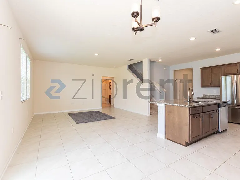 86135 Railway Pl — Photo 14