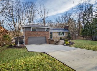 8748 Prescott Dr, Pittsburgh, PA 15237