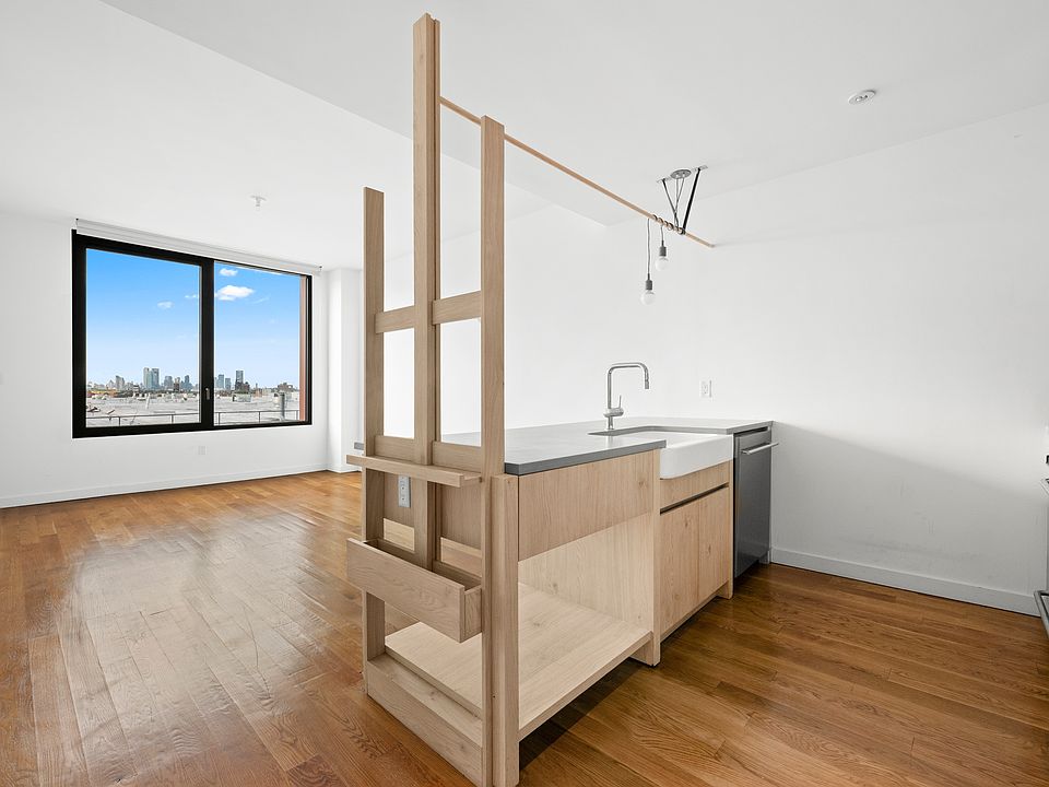 1st image of 54 Noll St #367
