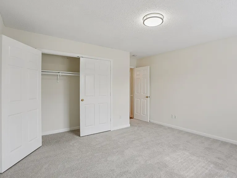 2429 Kennedy Ct — Photo 24