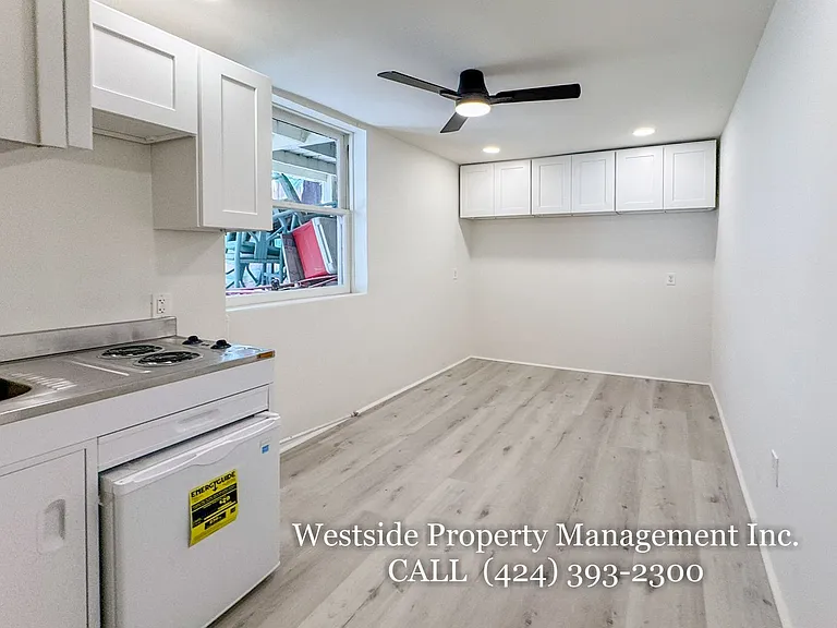 40 Sunset Ave #1/4 — Photo 4