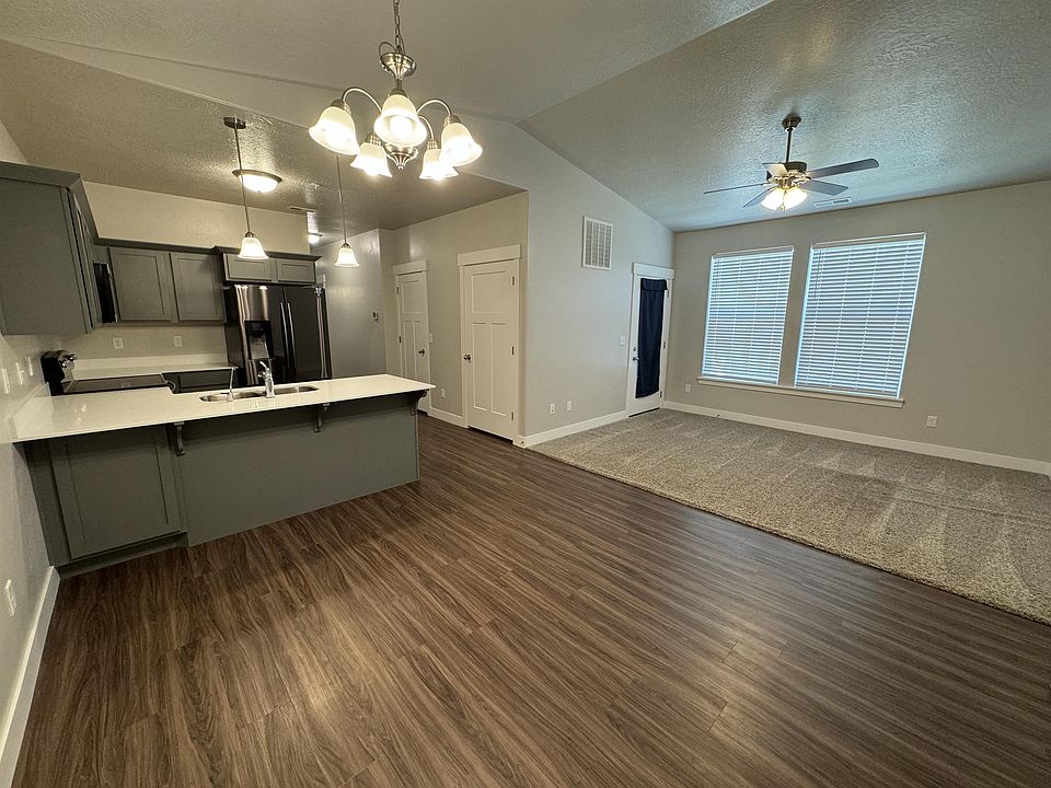 1st image of 1806 W Newcastle Ln Unit 302