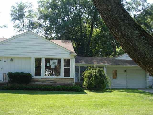 1st image of 80 Ascot Ave