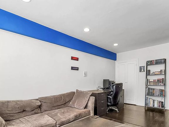 2nd image of 2518 Union St APT 1A