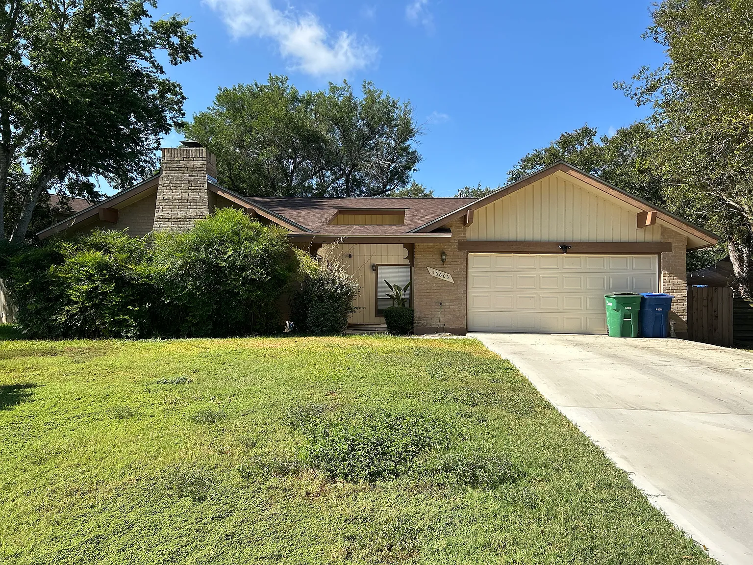 3 bed, 1744 sqft, $1,950 — Photo 1