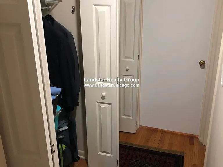 1326 Chicago Ave #202 — Photo 8