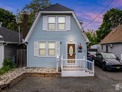 249 Garfield Ave, Laurence Harbor, NJ, 08879