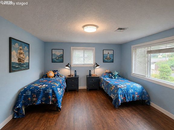 3rd image of 339 Pioneer Way