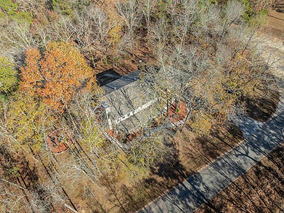 2nd image of 300 Razorback Dr