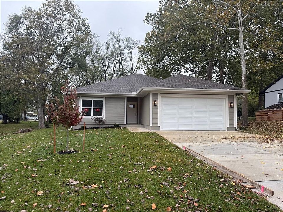 1st image of 313 1/2 Clearview Dr