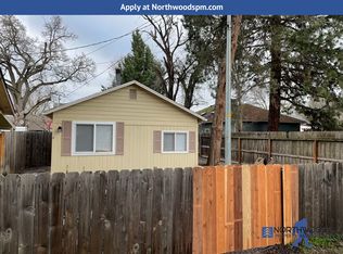 744A Beall Ln, Central Pt, OR 97502