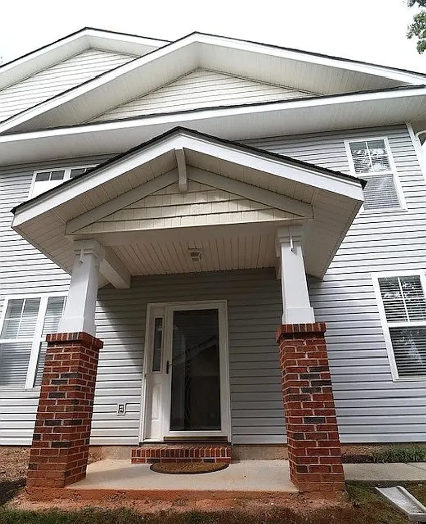 End Unit Townhome in Ballantyne! — Photo 3