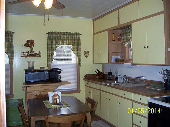 5th image of 205 E Ash St