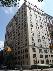 186 Riverside Drive in Upper West Side