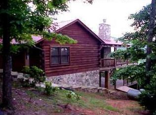 828 Foothills Dr, Cleveland, GA 30528