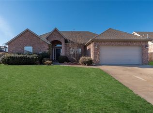 551 McKissic Spring Rd, Centerton, AR 72719