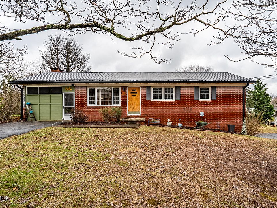 618 Summit Dr, Jonesborough, TN 37659 | Zillow