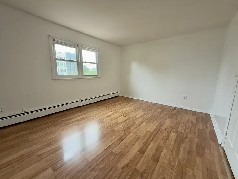 215 Seaview Ave #2 — Photo 14