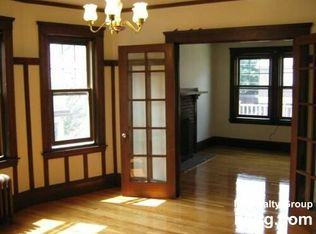 28 Commonwealth Rd #2, Watertown, MA 02472