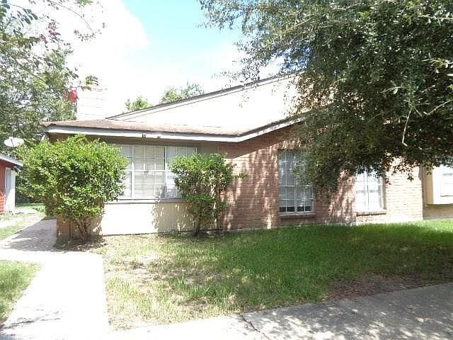 1st image of 5531 Farley Dr #B