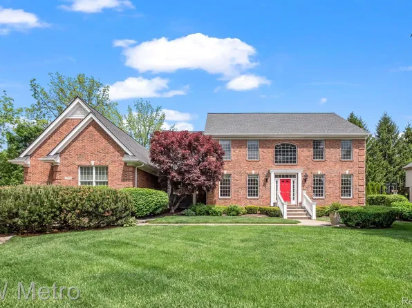 47610 Edinborough Ln, Novi, MI 48374