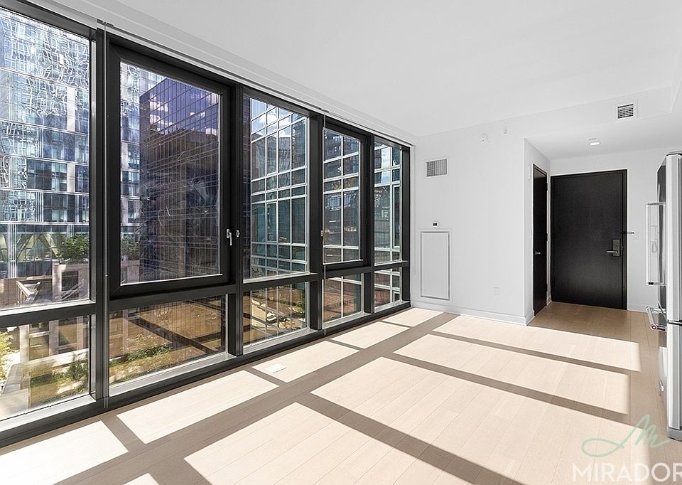 1st image of 21 W End Ave #1511