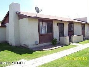 1st image of 936 S Oakwood Dr