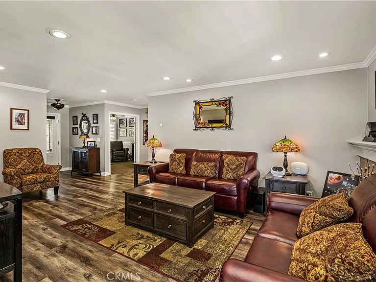 664 Olive Ave — Photo 8
