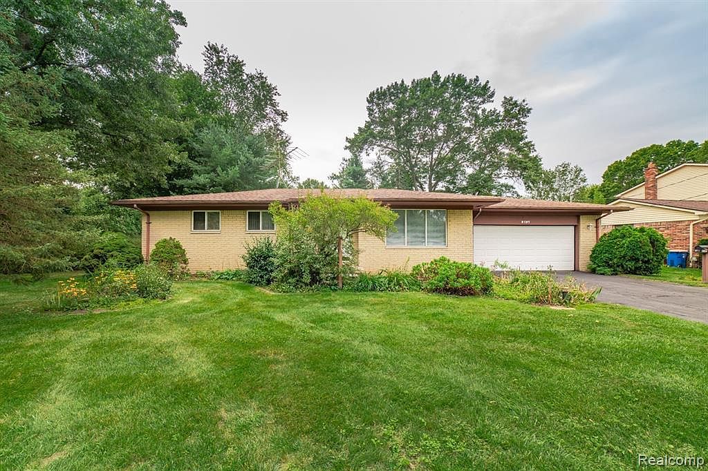8197 Vanden Dr, White Lake, MI 48386 Zillow