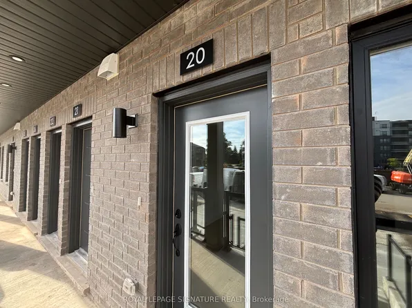 42 Lowes Rd W, Guelph, ON