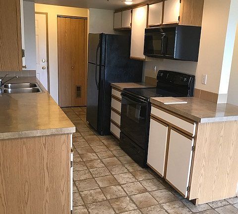 4th image of 220 Antles St APT 103