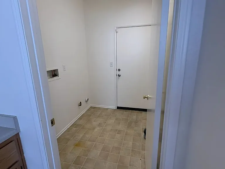 13185 Andrea Dr — Photo 12