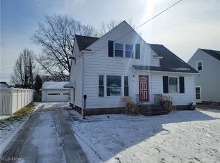 29474 Parkwood Dr, Wickliffe, OH 44092