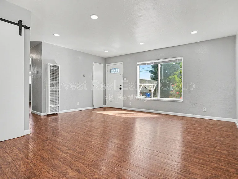 14772 Midland Rd #C — Photo 5