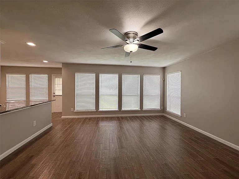 4406 Eaglewood Trail Dr — Photo 15