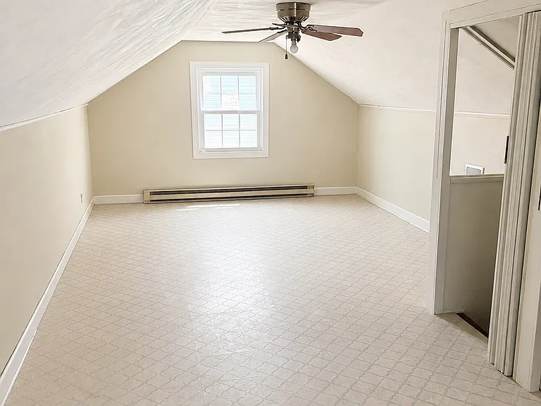 113 Halifax St — Photo 9