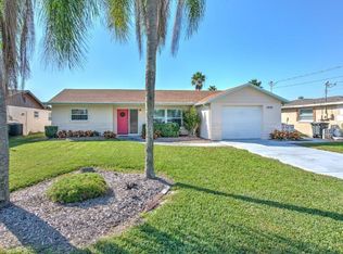 3830 Headsail Dr, New Port Richey, FL 34652