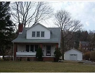 120 Browns Hill Rd photo 1