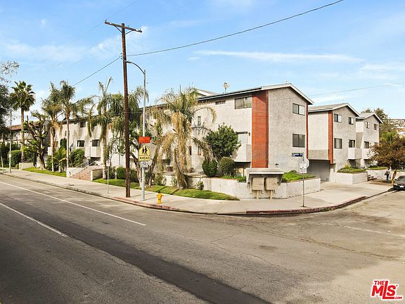 3rd image of 11643 Chandler Blvd APT 110