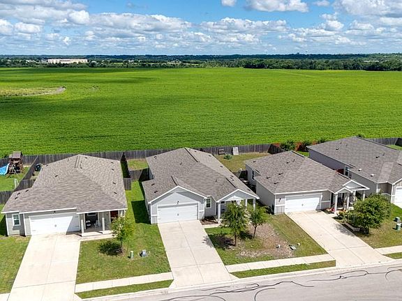 3rd image of 151 Shiro Dr