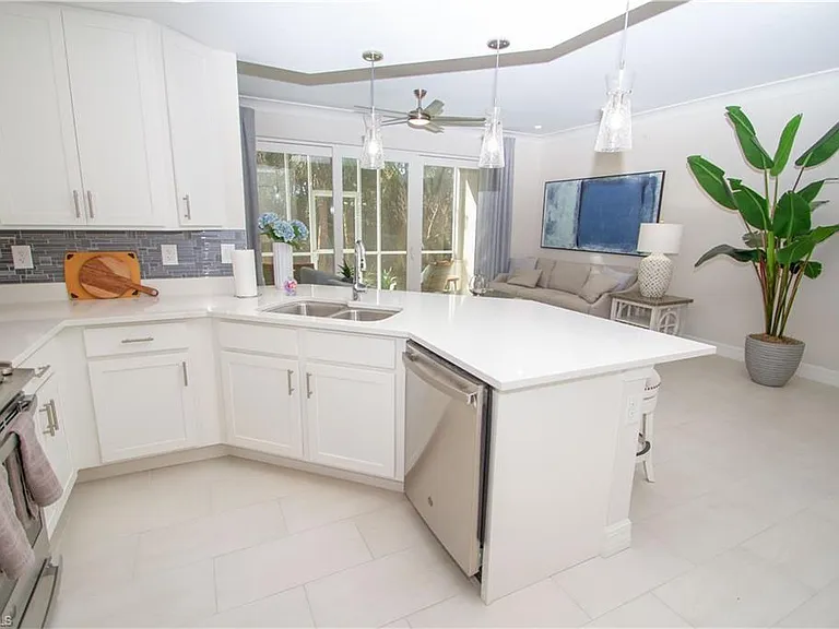 232 Indies Dr E #101 — Photo 5
