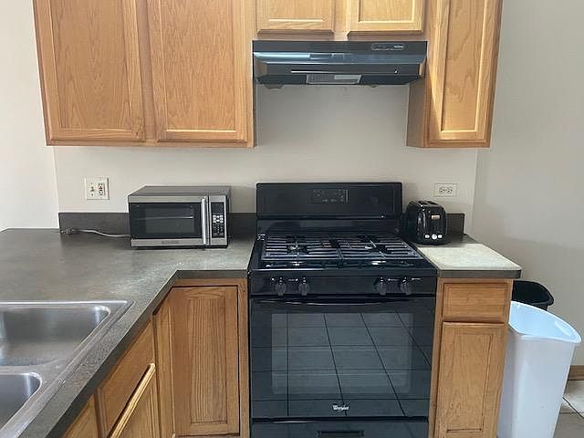 New stove and vent.