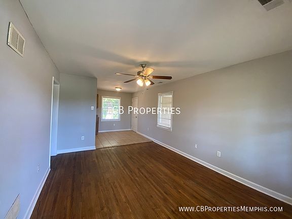 2nd image of 3781 Wickcliff Ln